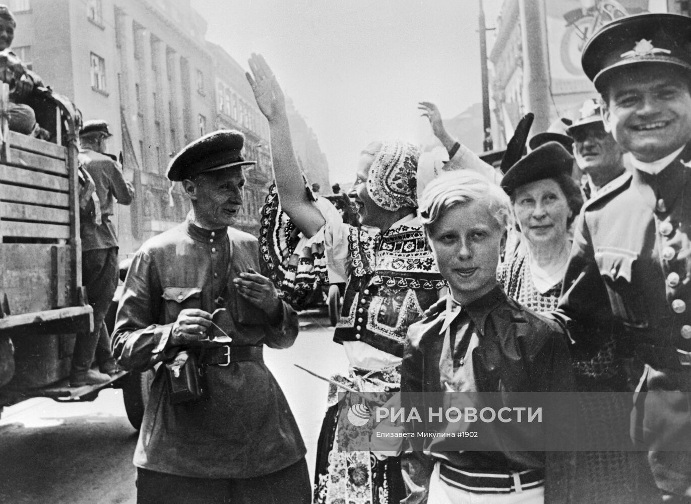 ВОВ ПРАГА НИКОЛАЙ ЯКОВЛЕВ