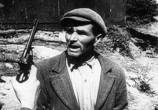 Кадр из документального кинофильма "Последние письма"