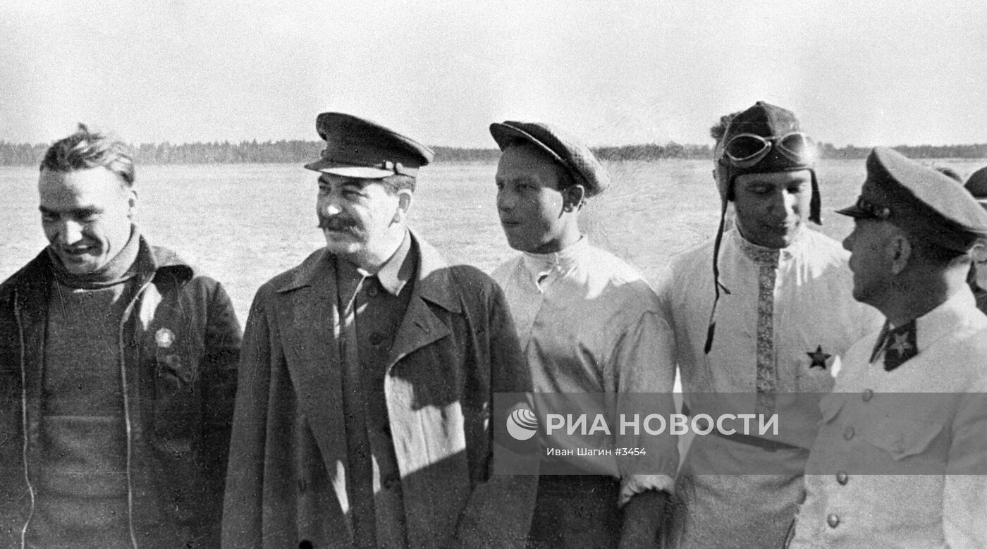 Иосиф Сталин, Климент Ворошилов