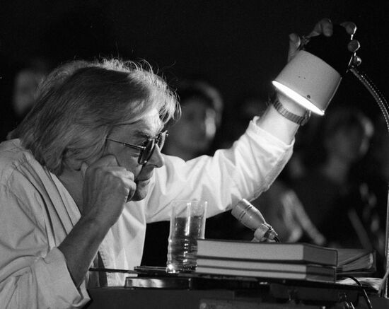 Режиссер Юрий Любимов