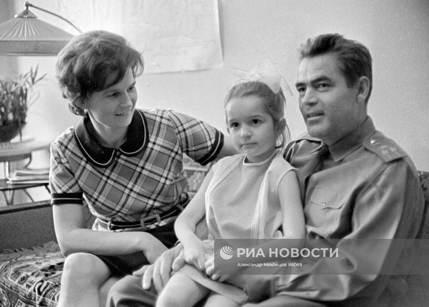 Терешкова и Николаев с дочерью
