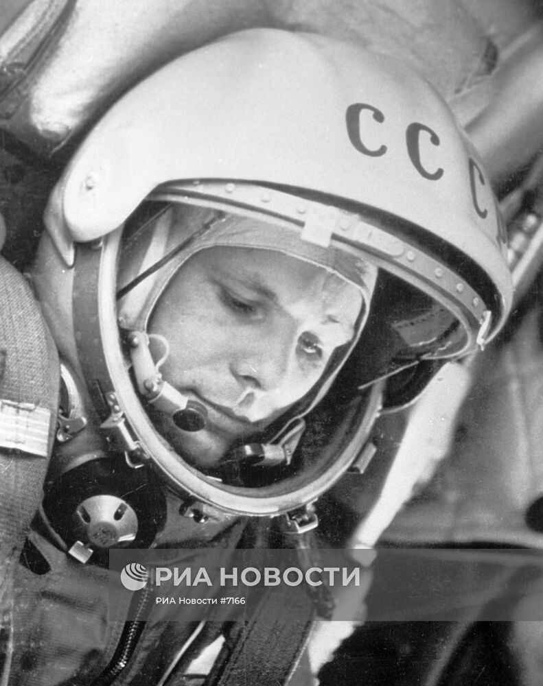 Ю. А. Гагарин в кабине космического корабля "Восток-I"