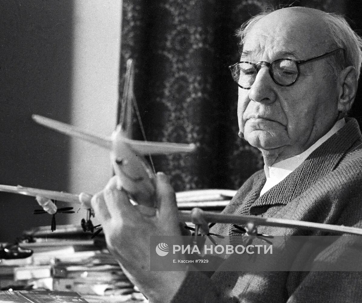 КОНСТРУКТОР ТУПОЛЕВ