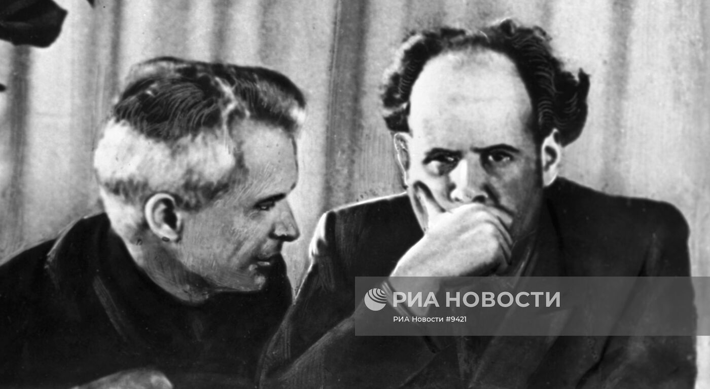 Александр Довженко и Сергей Эйзенштейн