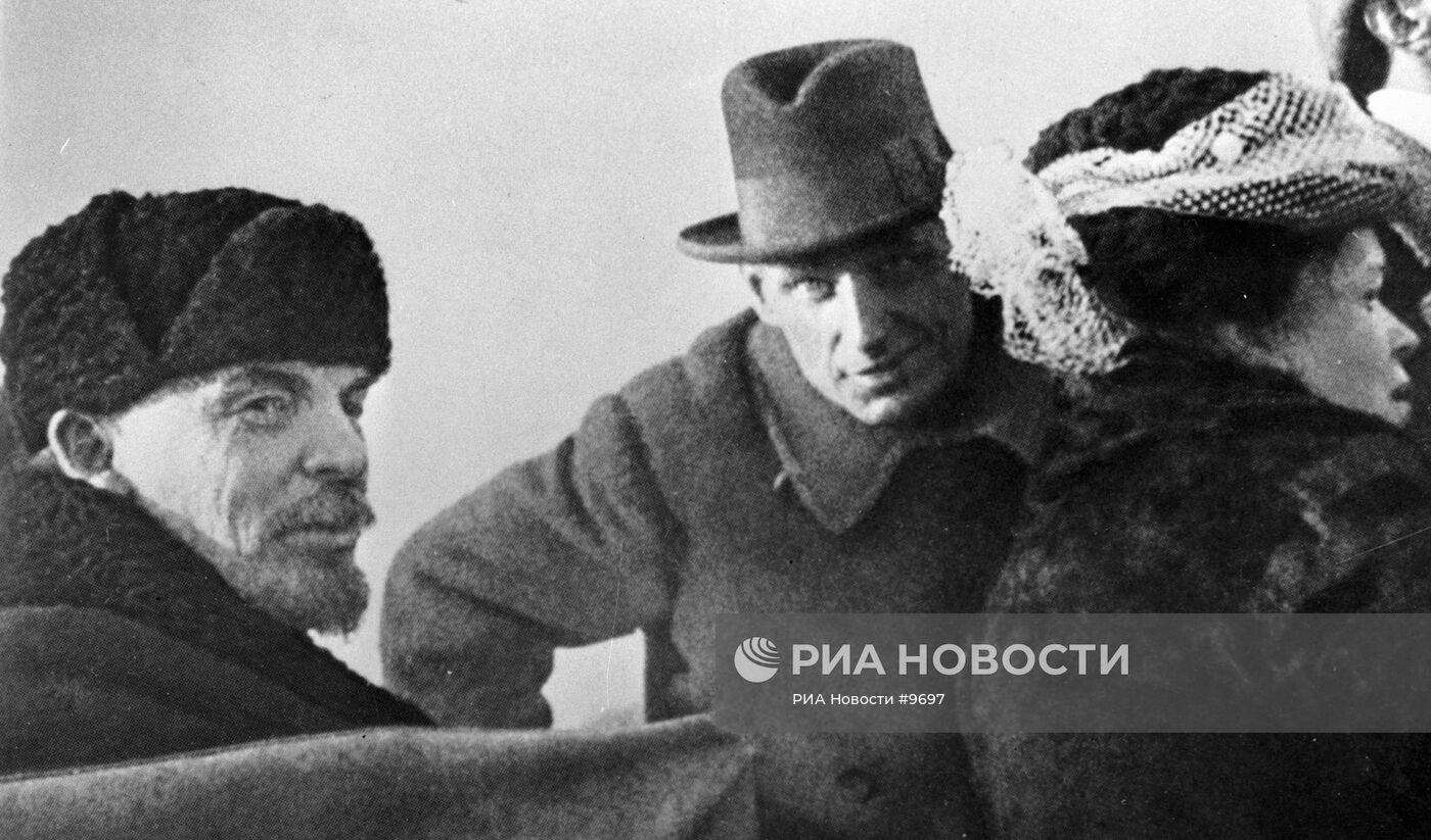 В. И. Ленин, М. И. Ульянова