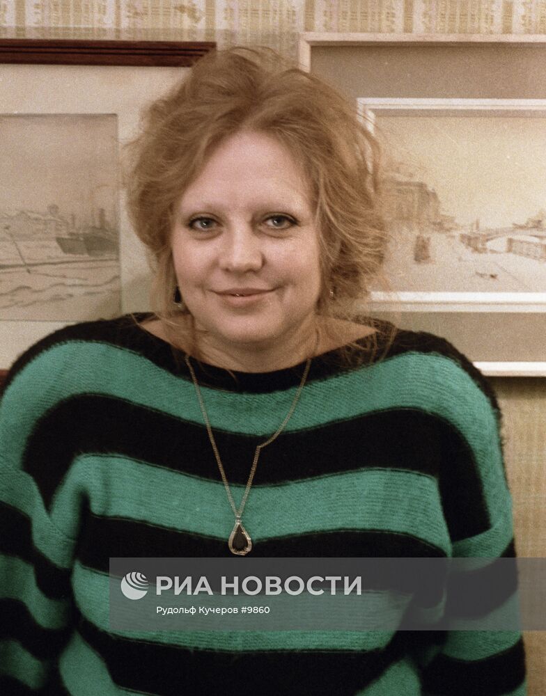 Актриса Светлана Крючкова