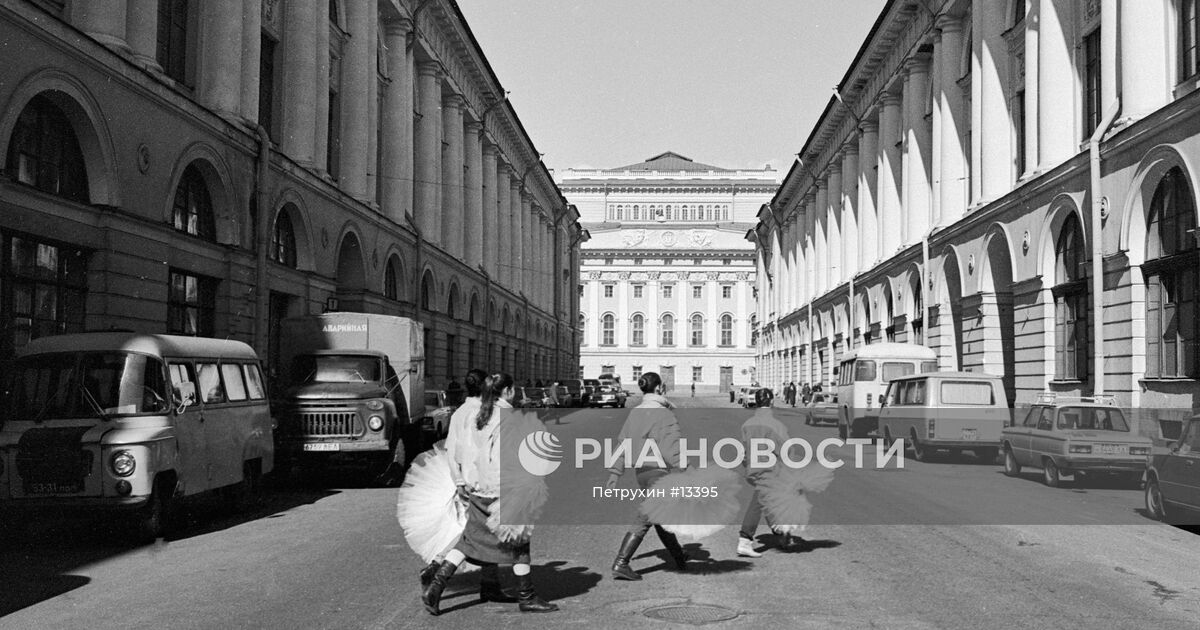 Строительство дома независимости 191