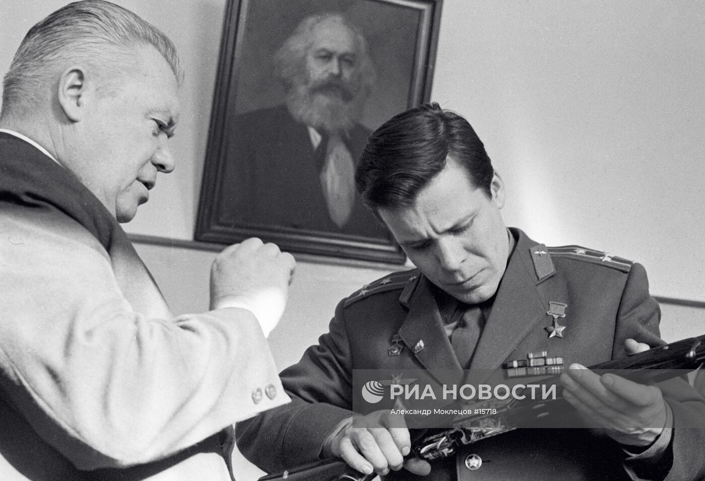 Космонавт Евгений Хрунов