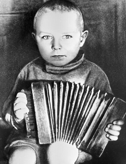 Герман Титов в раннем детстве