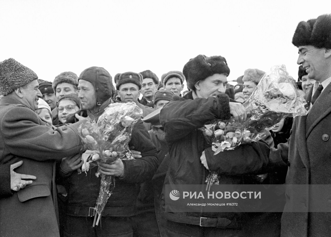 КОСМОНАВТЫ ЛЕОНОВ БЕЛЯЕВ ПЕРМЬ
