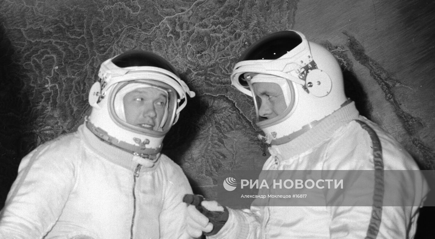 ХРУНОВ ЕЛИСЕЕВ