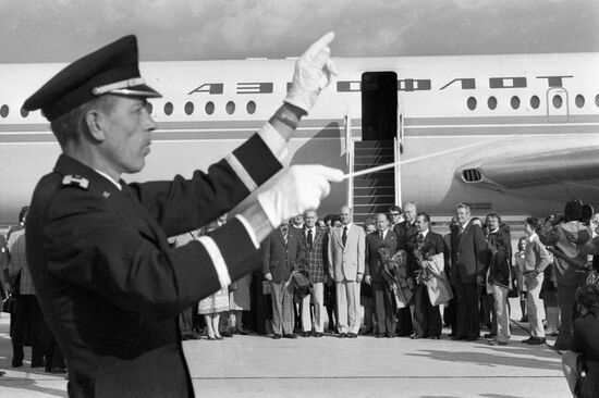 ЛЕОНОВ КУБАСОВ ВАШИНГТОН