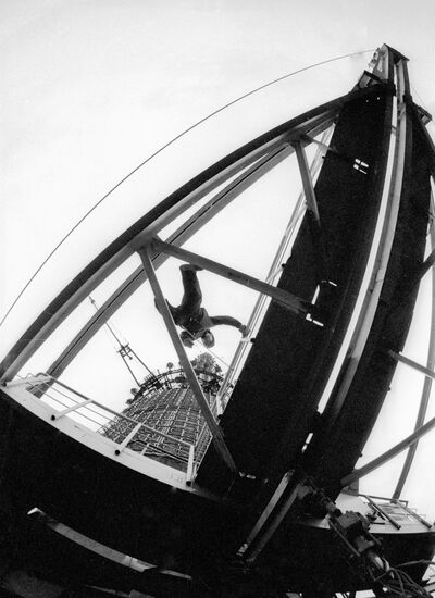 МОСКВА ТЕЛЕБАШНЯ ОСТАНКИНО РАБОТА МОНТАЖНИК ВЫСОТА