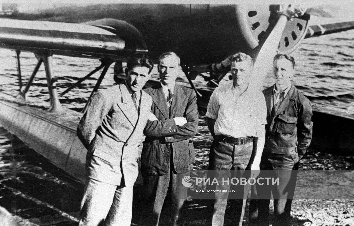 Левченко, Леваневский, Армистед и Лавери