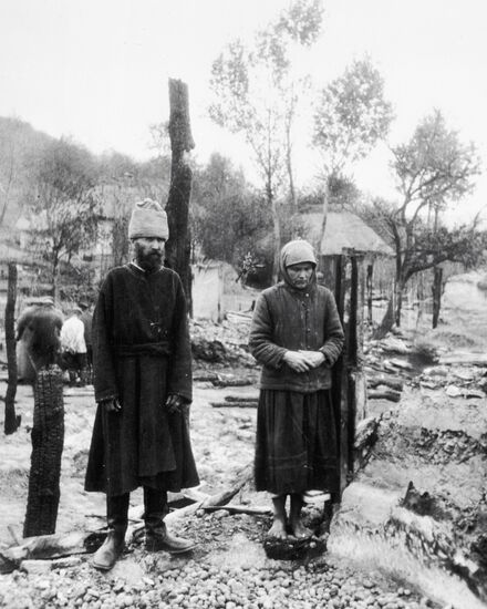 Бедняки на пожарище