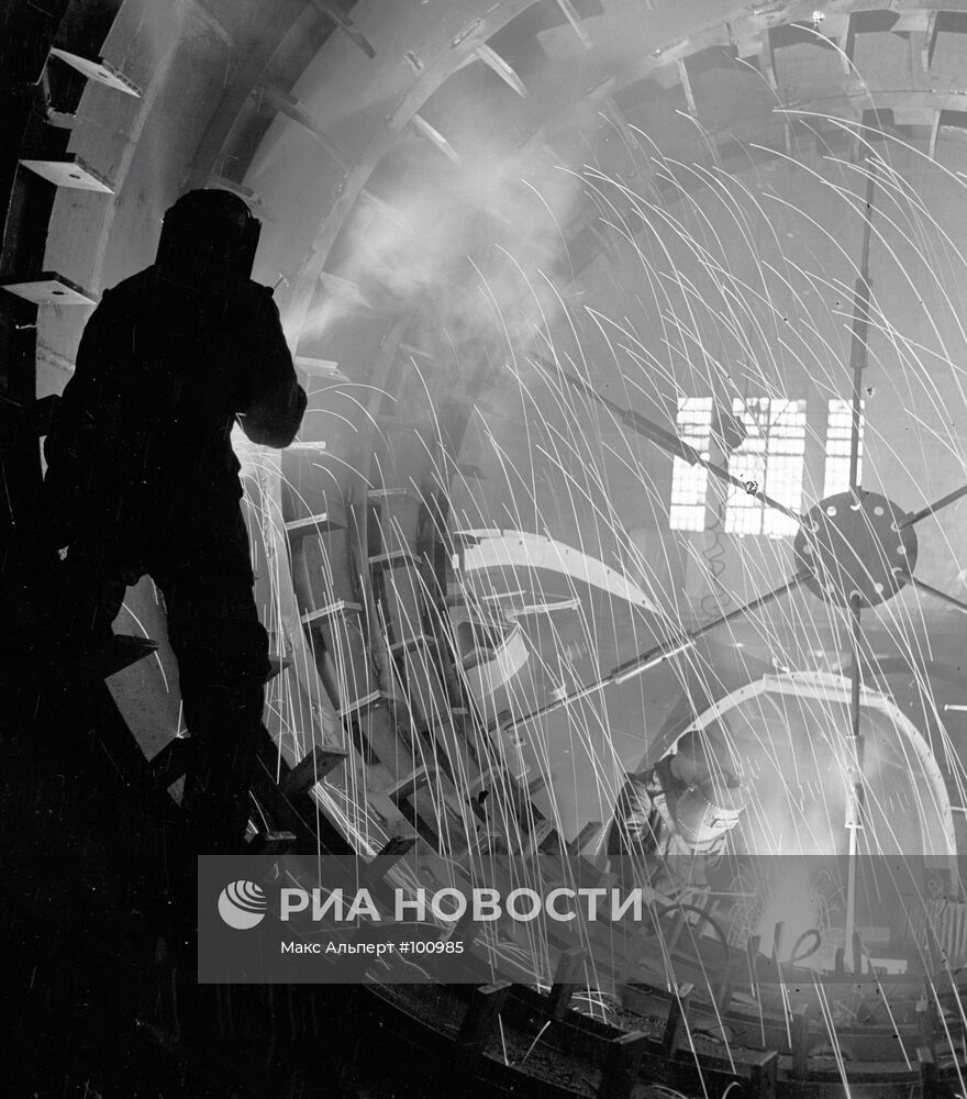 Рабочие Красноярского завода