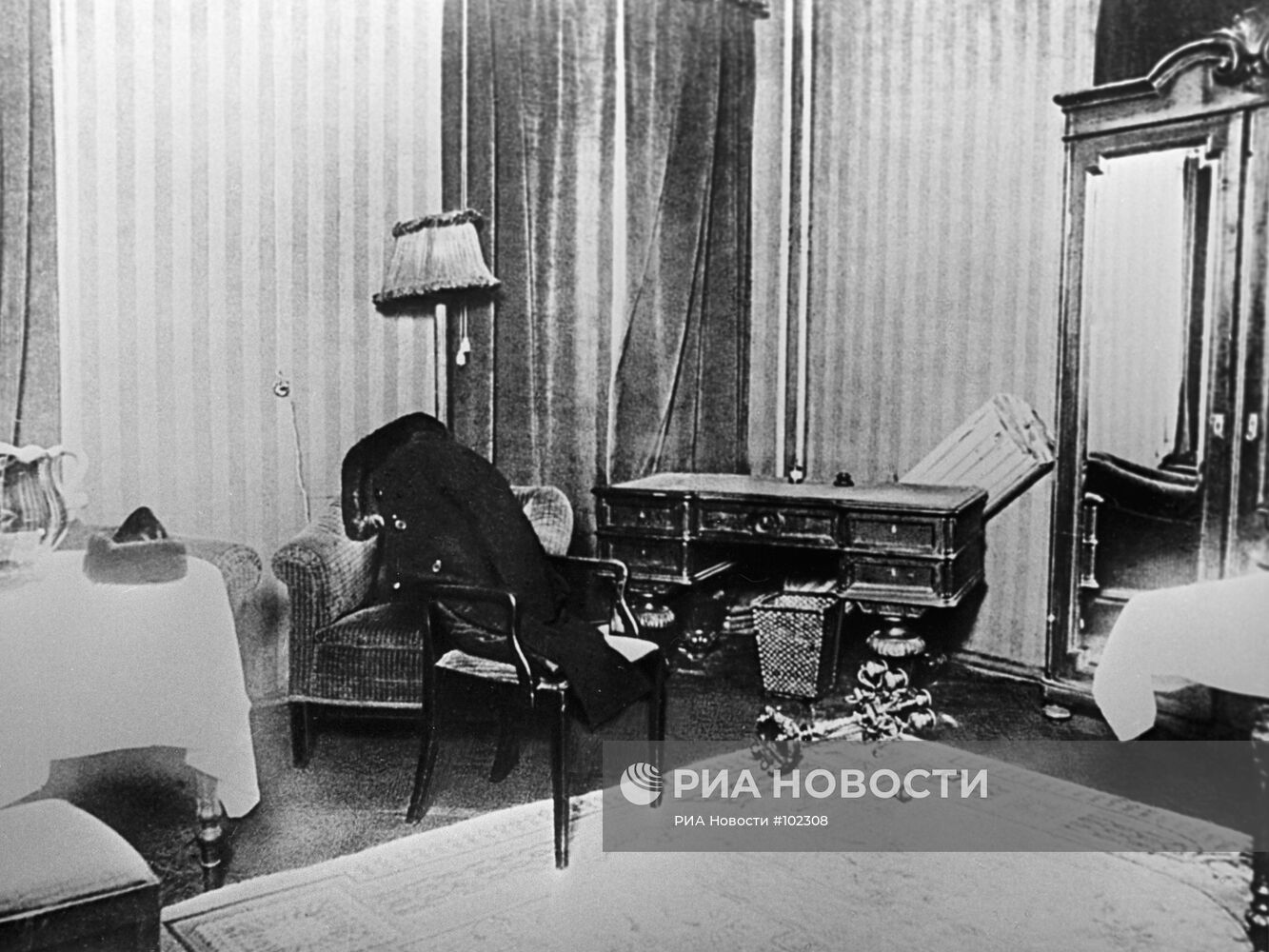 Комната № 5 в гостинице "Англетер"