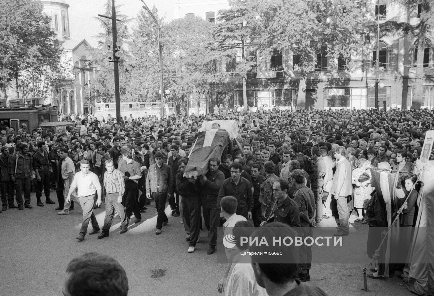 ПОХОРОНЫ ПЕРЕСТРЕЛКА