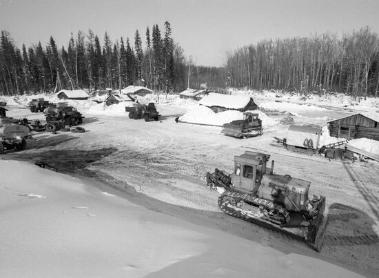 Артель старателей "Восток" на Джугджуре