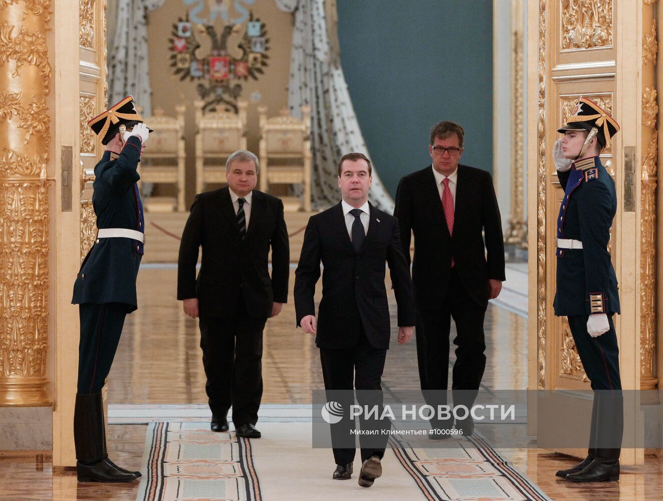 Дмитрий Медведев принял верительные грамоты послов ряда стран