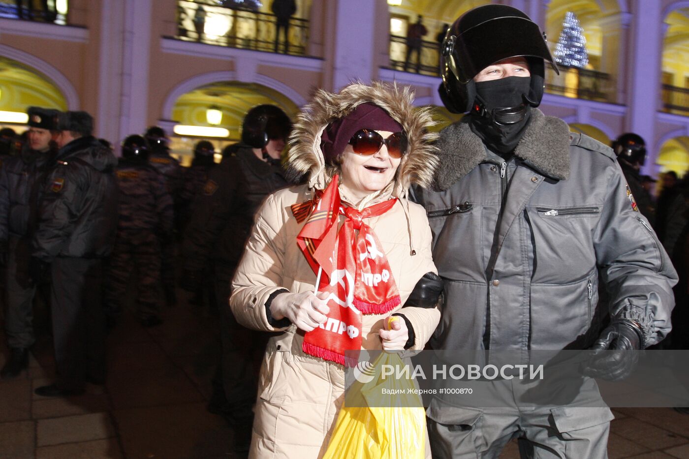 Акция протеста у станции метро "Гостиный Двор" в Петербурге