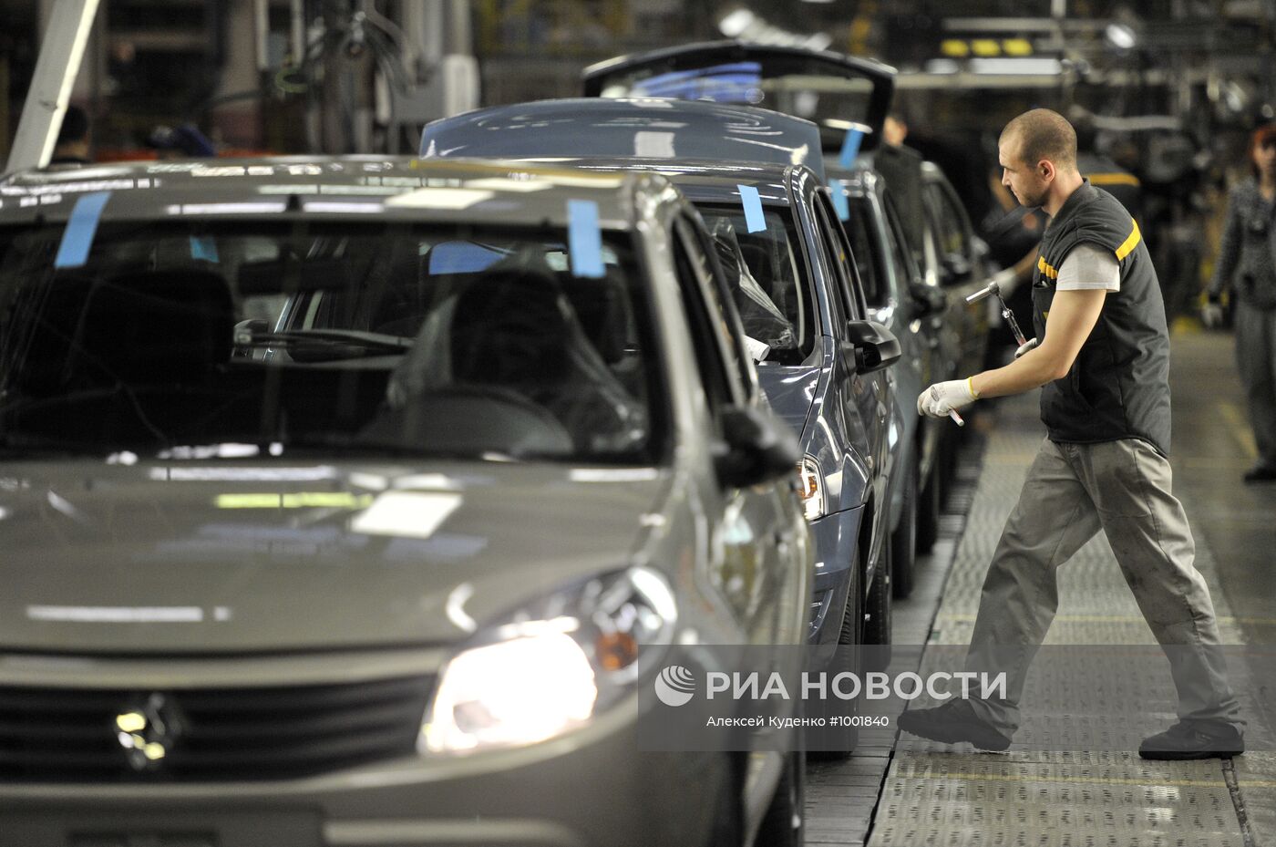 Начало сборки автомобилей Renault Duster в Москве