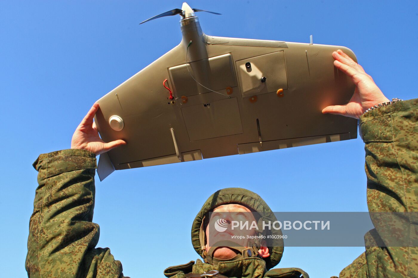 Обучение военнослужащих работе с беспилотным аппаратом