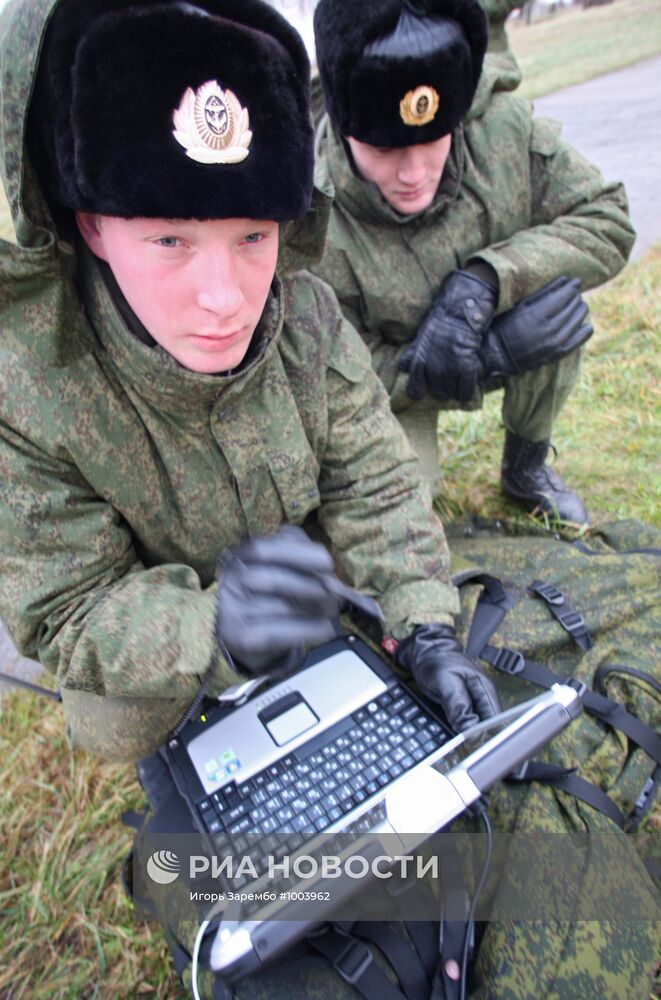 Обучение военнослужащих работе с беспилотным аппаратом