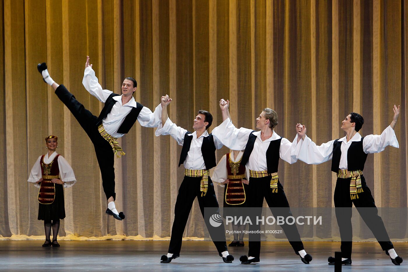 Концерт, посвященный 50-летию Кремлевского дворца
