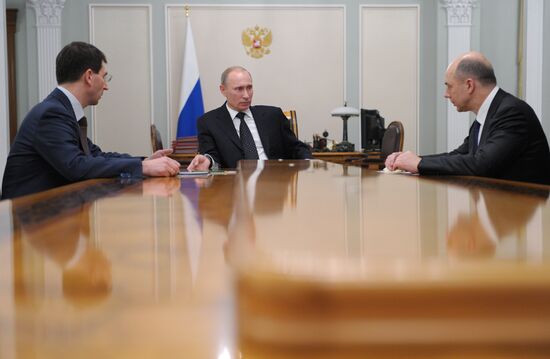Встреча В.Путина с И.Щеголевым и А.Силуановым в Ново-Огарево