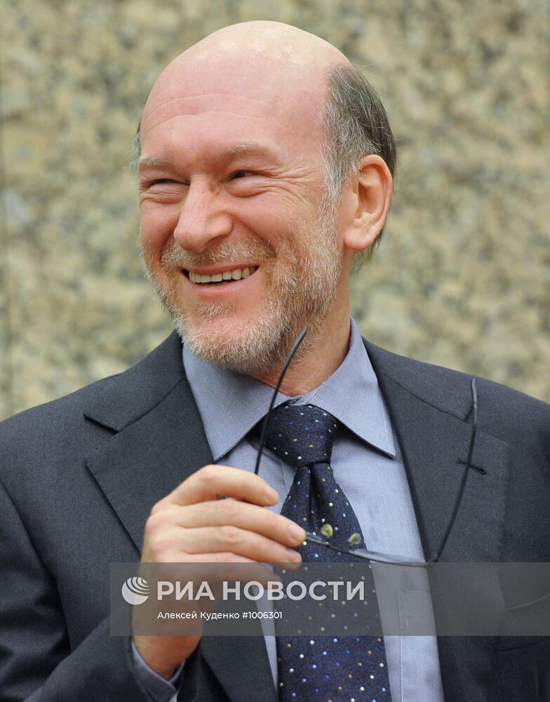 Начало торгов на объединенной бирже ММВБ-РТС