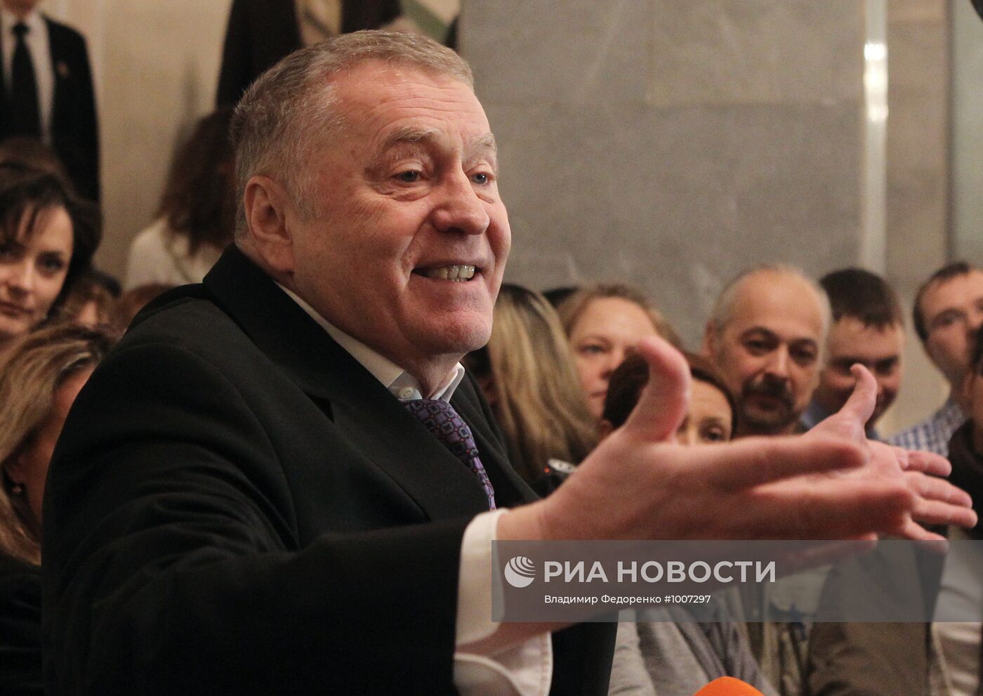 Первое заседание Госдумы РФ шестого созыва