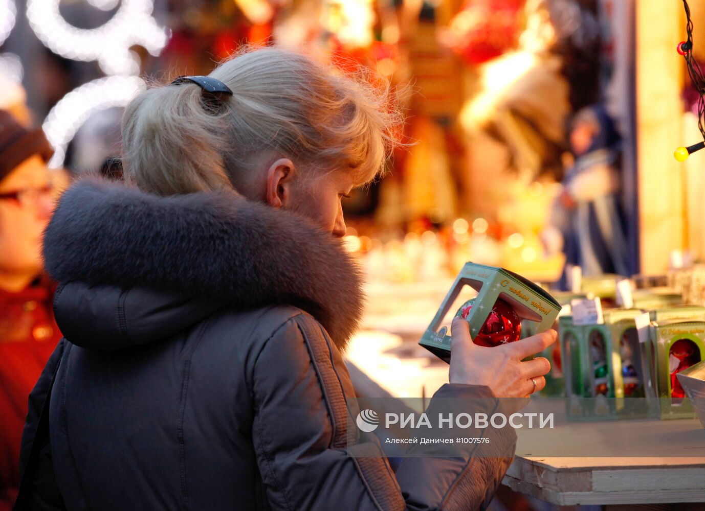 Начало работы Рождественской ярмарки в Санкт-Петербурге