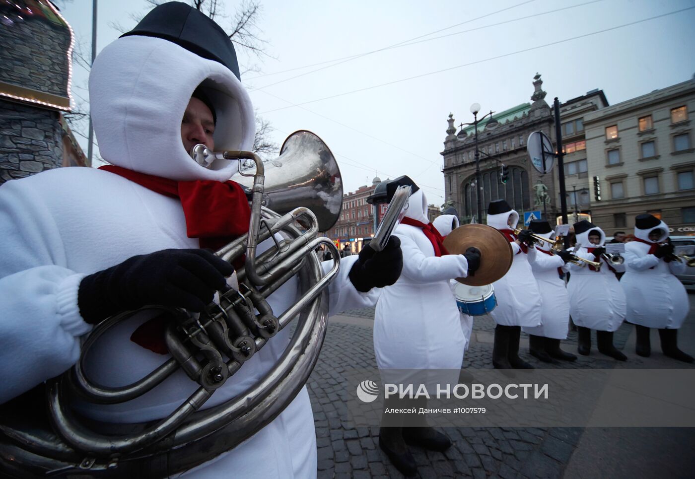 Начало работы Рождественской ярмарки в Санкт-Петербурге