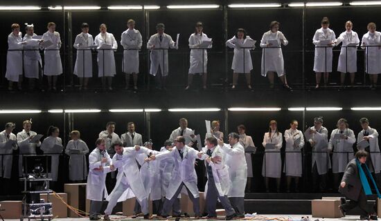 Премьера оперы "Сказки Гофмана"