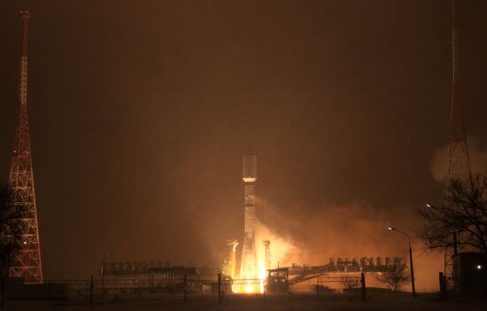 Запуск "Союз-2.1а" с космическим аппаратом "Глобалстар-2"