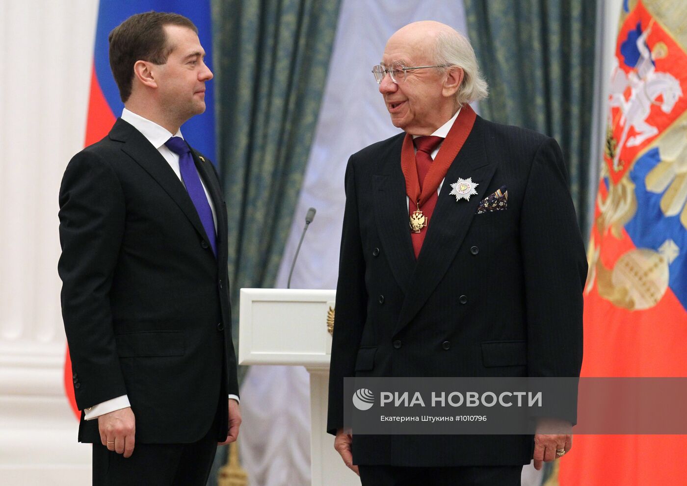 Д.Медведев вручил госнаграды в Кремле