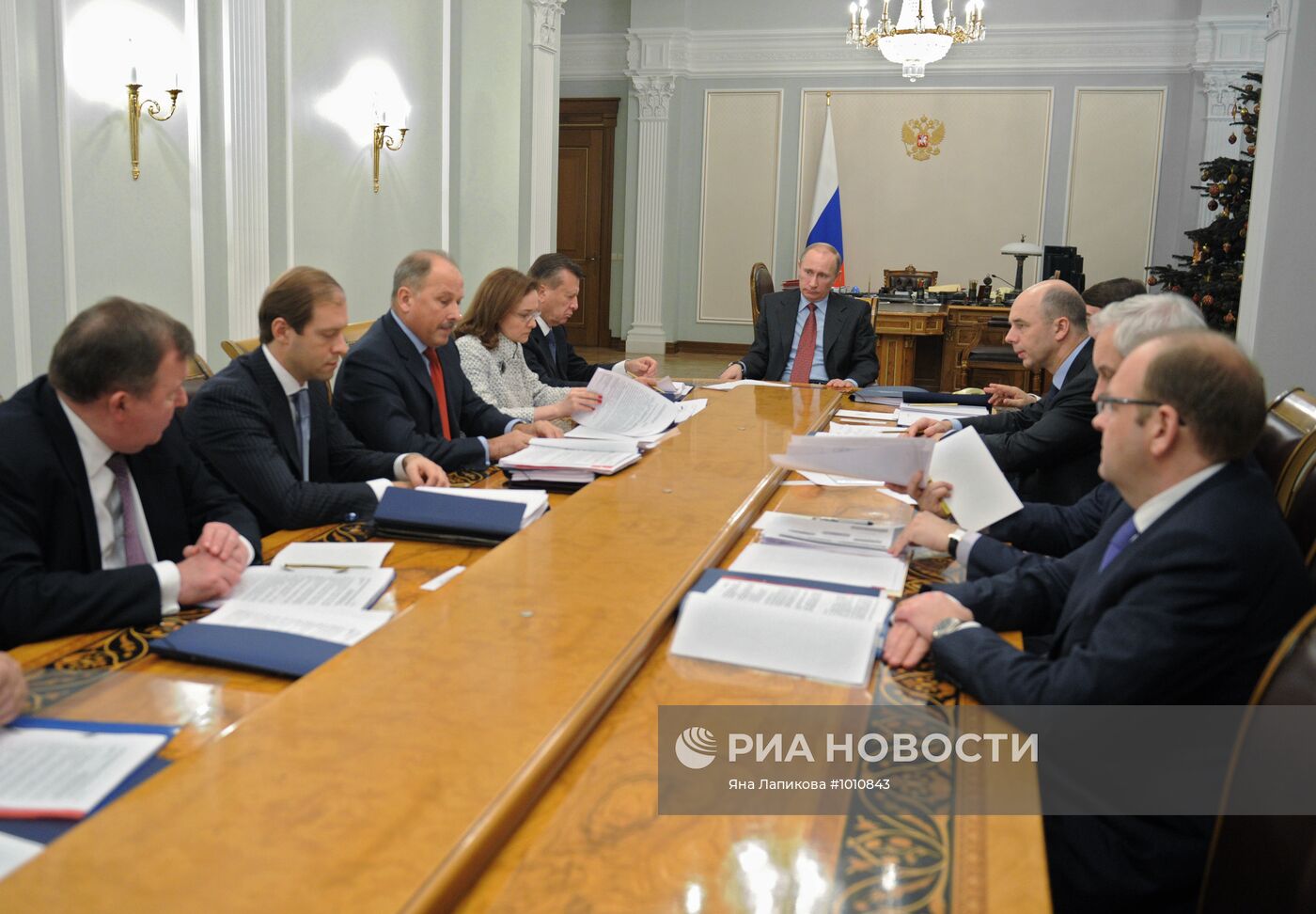 В.Путин провел заседание Наблюдательного совета Внешэкономбанка