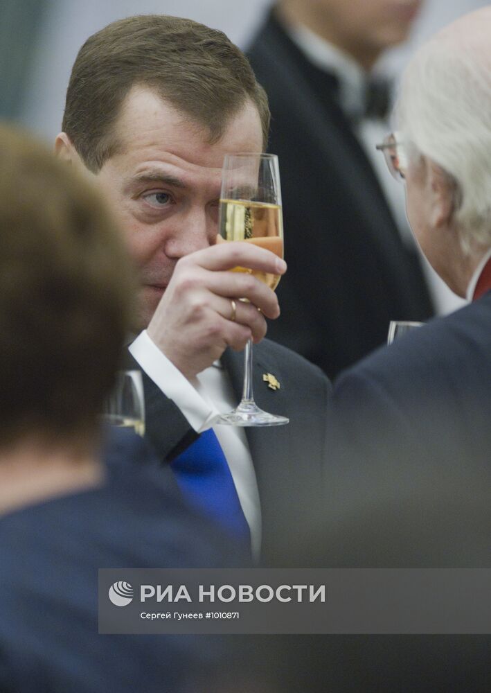 Д.Медведев вручил госнаграды в Кремле