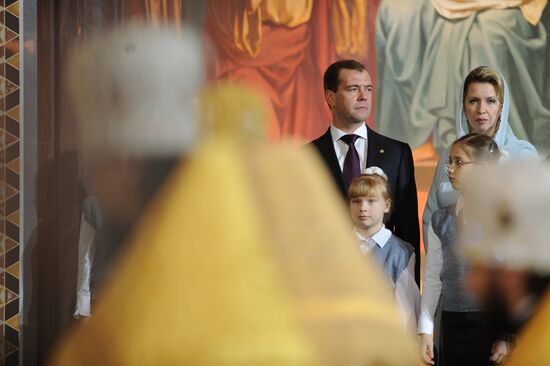 Д.Медведев на Рождественской службе в храме Христа Спасителя