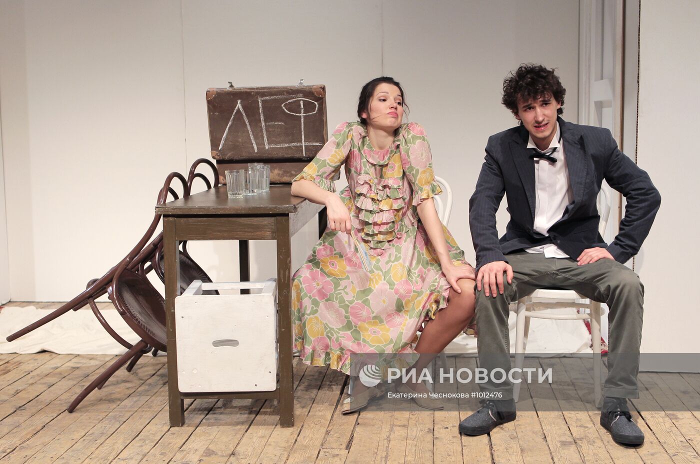 Премьерный спектакль "Маяковский идет за сахаром" в Москве