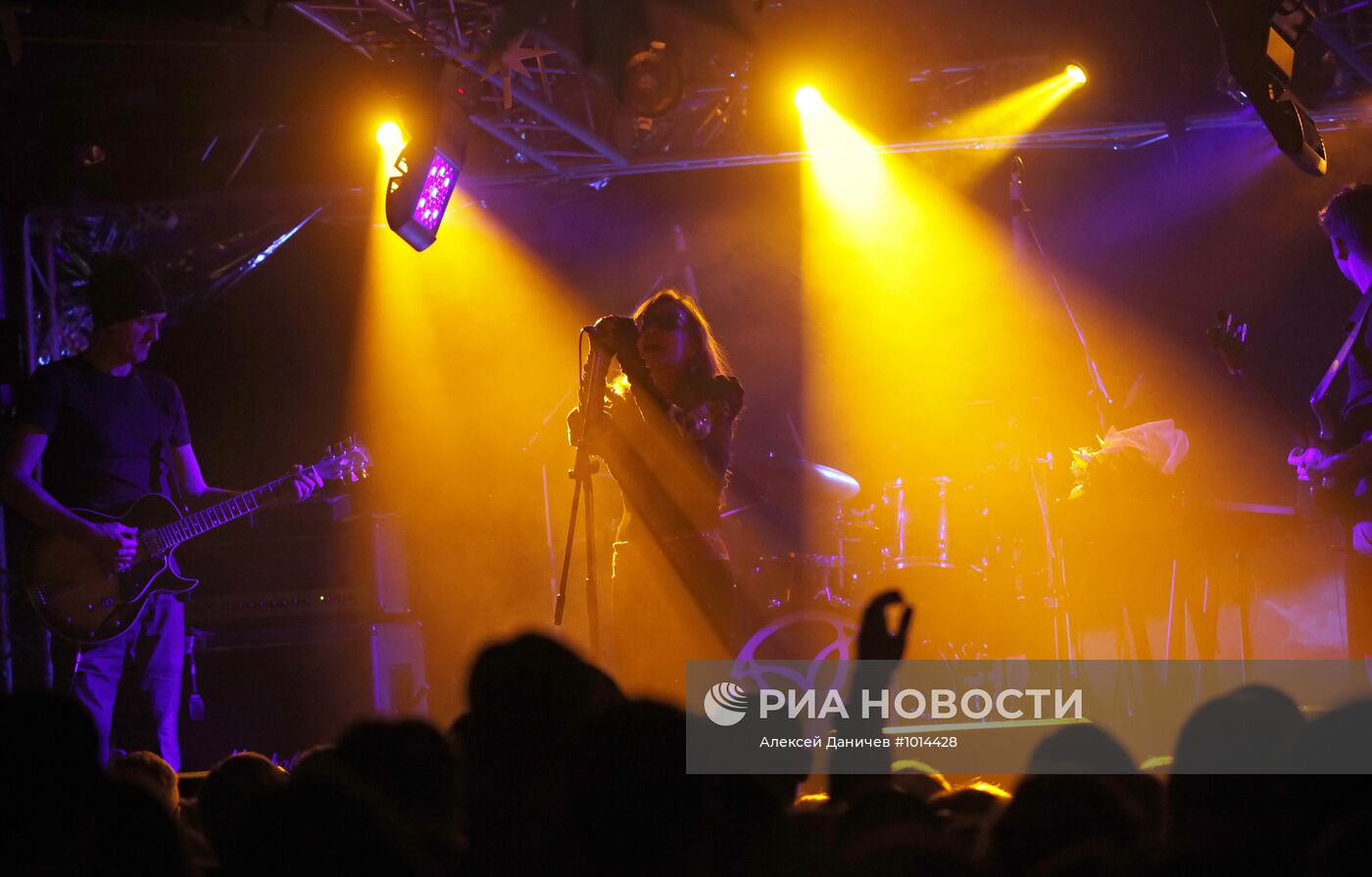 Концерт группы "Маша и медведи" в Санкт-Петербурге