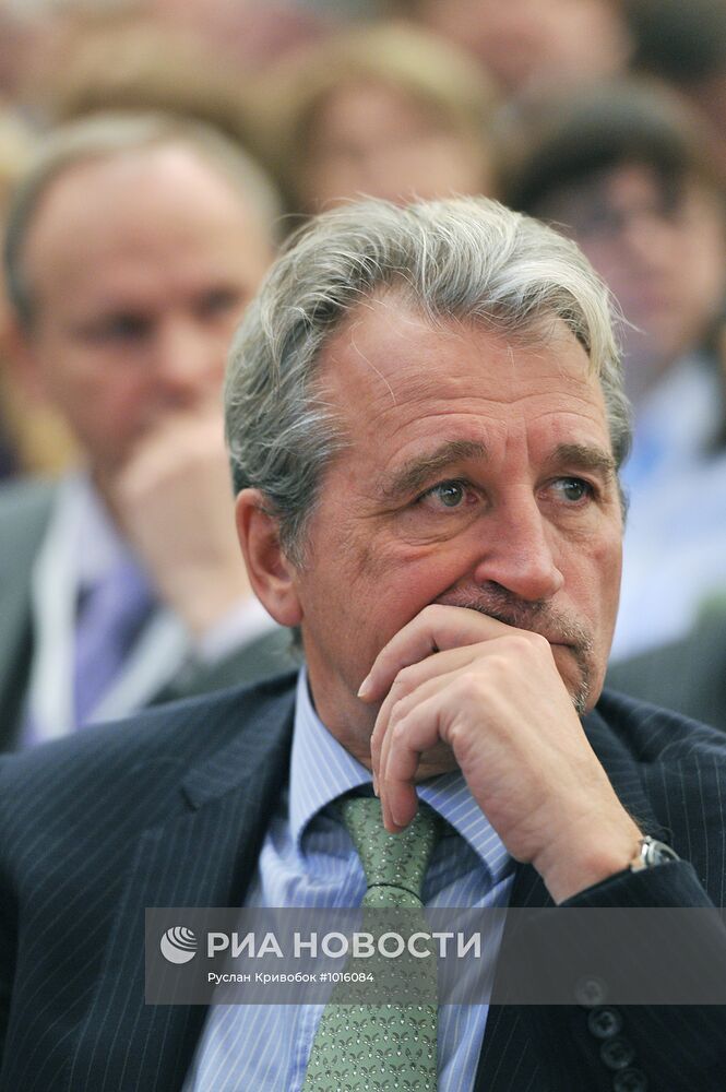 Гайдаровский форум - 2012. День первый