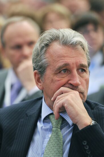 Гайдаровский форум - 2012. День первый