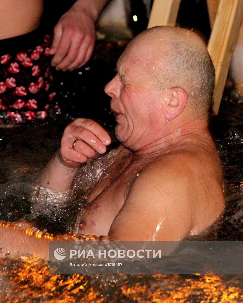 Крещенские купания во Владивостоке