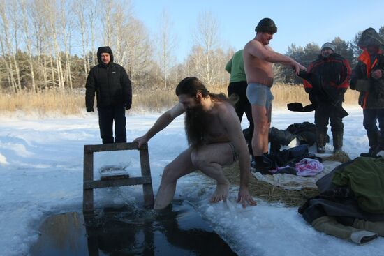 Крещенские купанмя в Новосибирской области