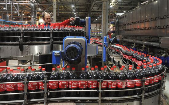 Работа завода Coca-Cola в Москве