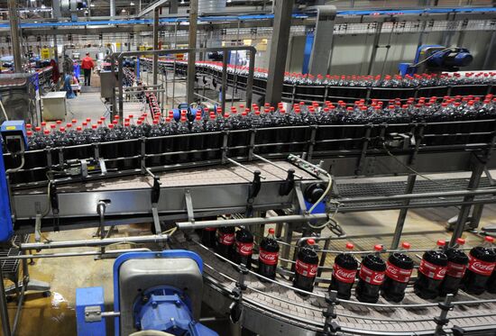 Работа завода Coca-Cola в Москве