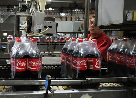 Работа завода Coca-Cola в Москве