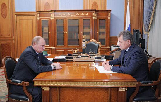 Встреча Владимира Путина с Сергеем Шойгу в Москве